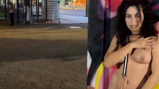 Nicole Niagara Public Alley Naked Whore Masturbates