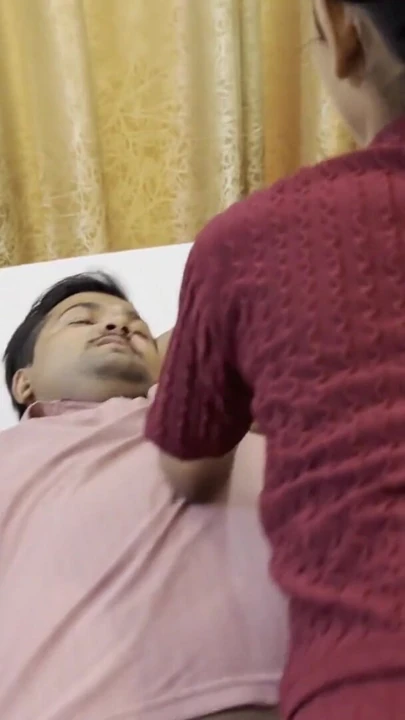 A friend did the setting of his girl friend with his friend | Clip 1