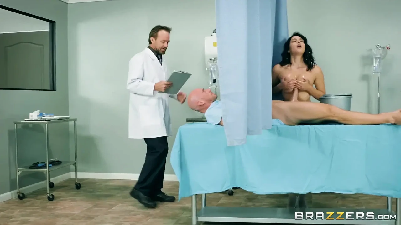 Brazzers - Nurse Valentina Nappi Is Willing to Play with Any Patient's Cock She Can Get in Her Hands