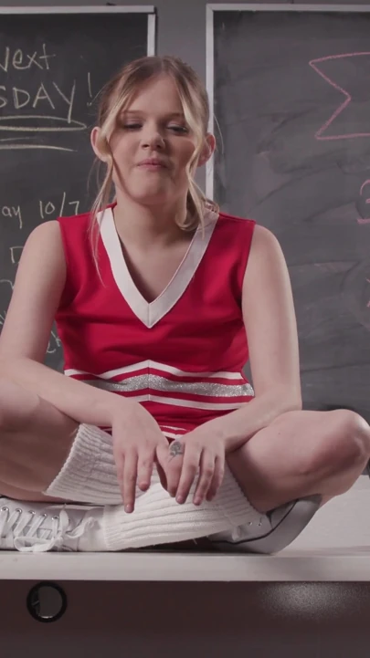 Cheerleaders in Heat - Interviews