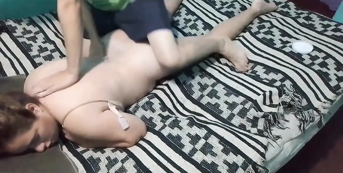 She Takes off Her Dress and I Give Her a Relaxing Massage with Cream