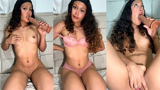 Horny Teen Princess With Big Dildo