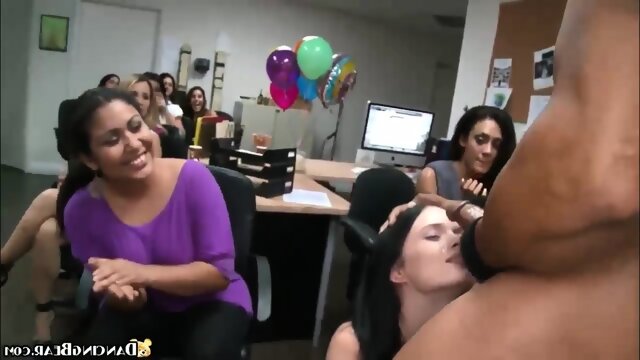They Just Love Cum Public