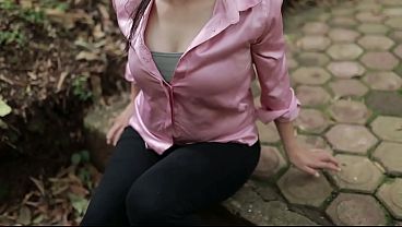 horny parah pas tapi lagi dihutan Bokep indo terbaru