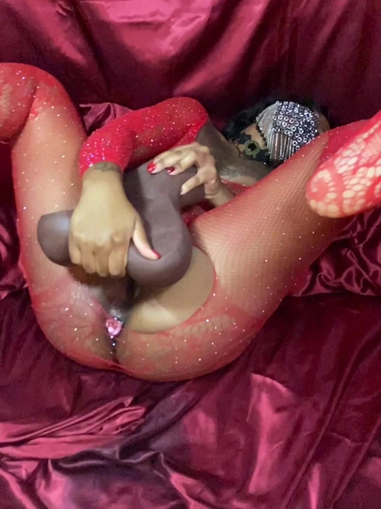 Creaming all over this big dick! You would have thought it nutted in me
