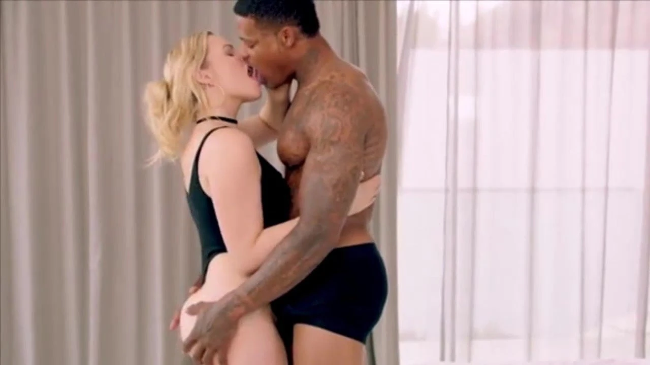 BLACKED Mia Malkova CLICK