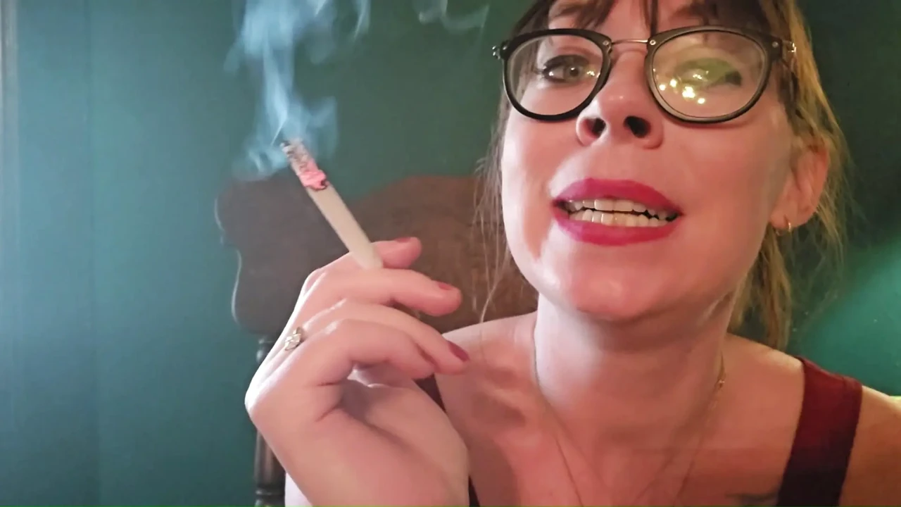 A Smokers Dirty Nicotine Mouth