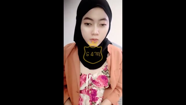 Nella Hijab Live Streaming 02 - Charlie Liveshow