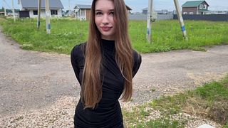 Изменил своей жене с соседкой готкой, которая пришла за солью