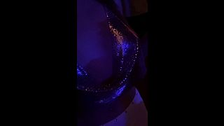 Sexo con una hermosa zorra latina después de la disco
