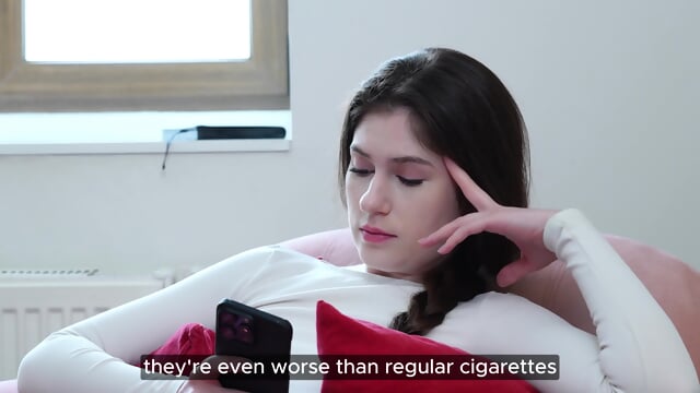 Teen Girl Was Fucked By Stepfather With Big Dick For Smoking E-cigarette(2160p) - Hot Pearl5