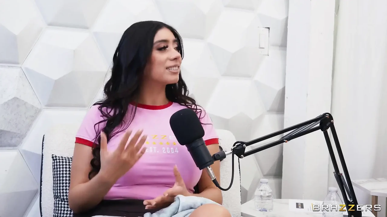 Brazzers - Kira Noir and Violet Myers Make Podcast Studio Into Steamy Threesome