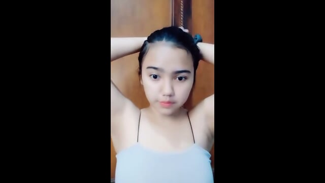 Si Cantik Dek Silvi Belajar Nakal