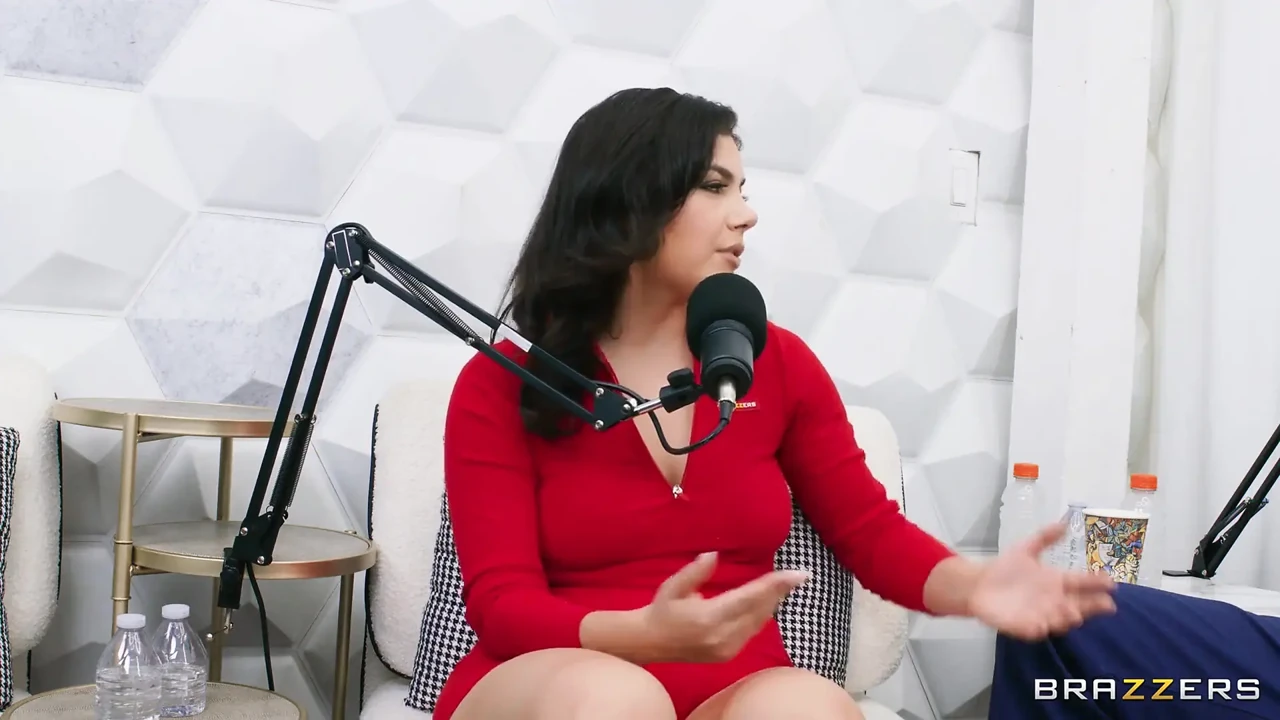 Brazzers - Valentina Nappi Takes Two Cocks After Podcast