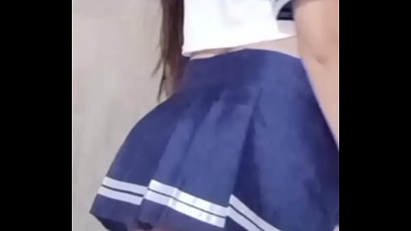 Pinay in uniform