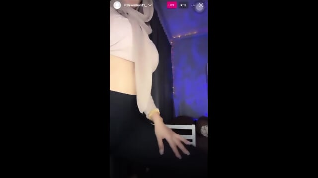 Live Striptis Miss Littlewoman11