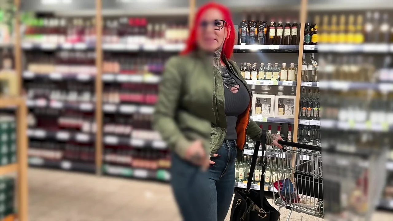 Spontaneous sex date,He won't forget this purchase in a hurry