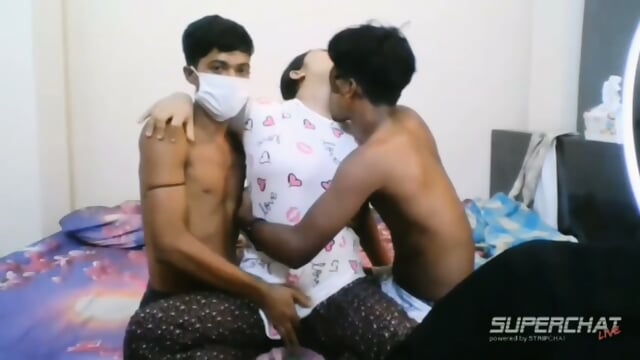 Threesom Group Sexy Bangali Girl Dick Bloejob Striptease Orgems