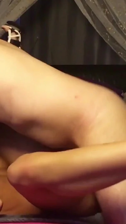 FIT GERMAN REDHEAD TEEN HOOKER ANNI HAS AMATEUR SEX IN BROTHEL | Clip 1