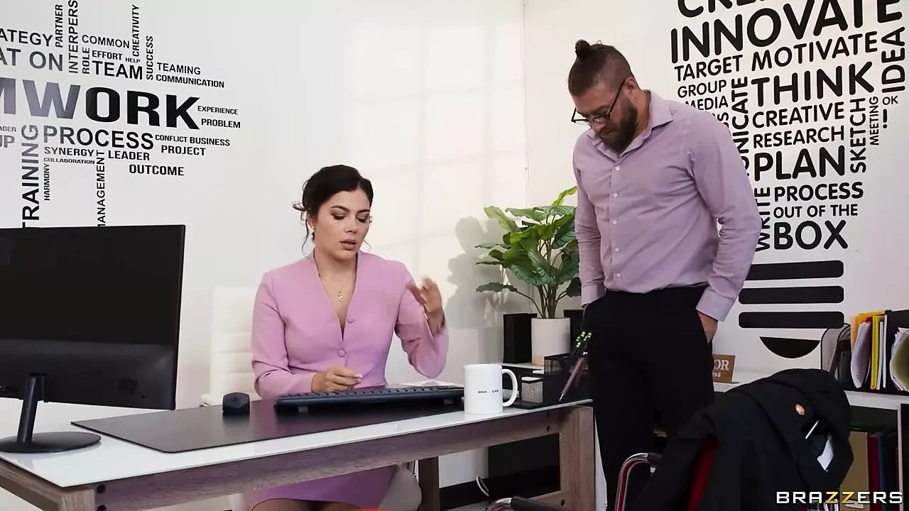 Employee Relations: Episode 4 Valentina Nappi Brazzers