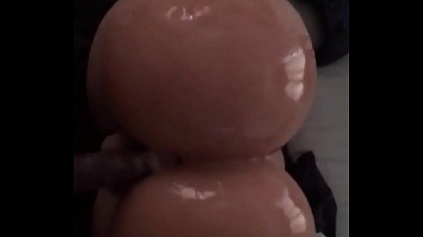 Oiled Up Pawg