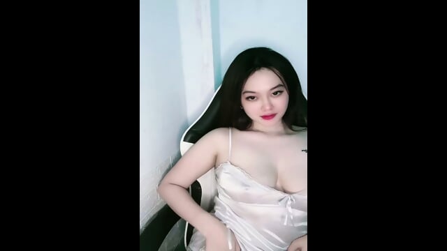 Menir pamer toket indo petite girl beautiful tits 1