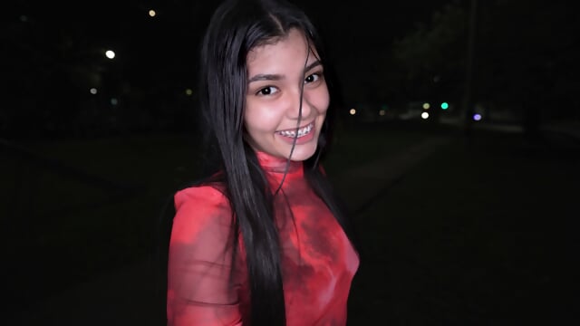 Horny Girlfriend Can’t Get Home And Fuck