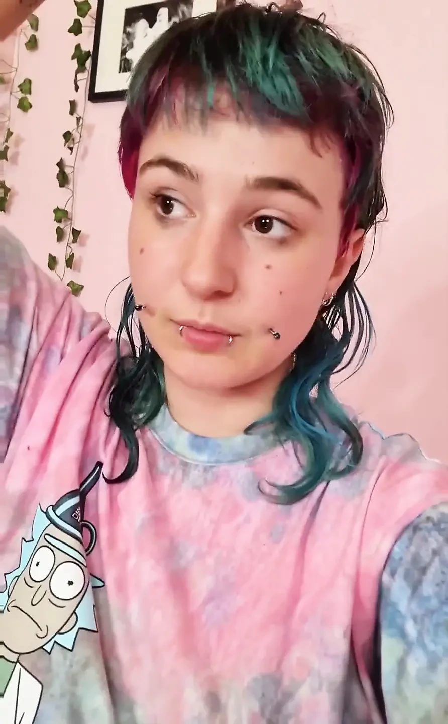 Hello Newbies! Quite a Few New Subscribers in the Last Few Days. I Hope You Like the Content... I'm in a Phase.