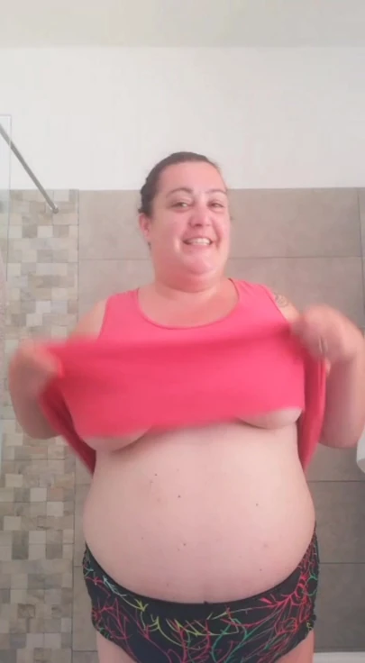 Bbw wife undresses