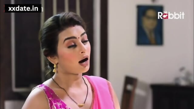 Maalik Ne Banaya Kaam Bali Bai Ko Godi