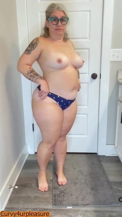 Thong Try on