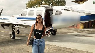 Colombian model FUCKS her assistant on a private JET while the pilot sees!