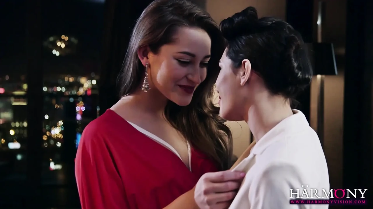 Sweet lesbians making out
