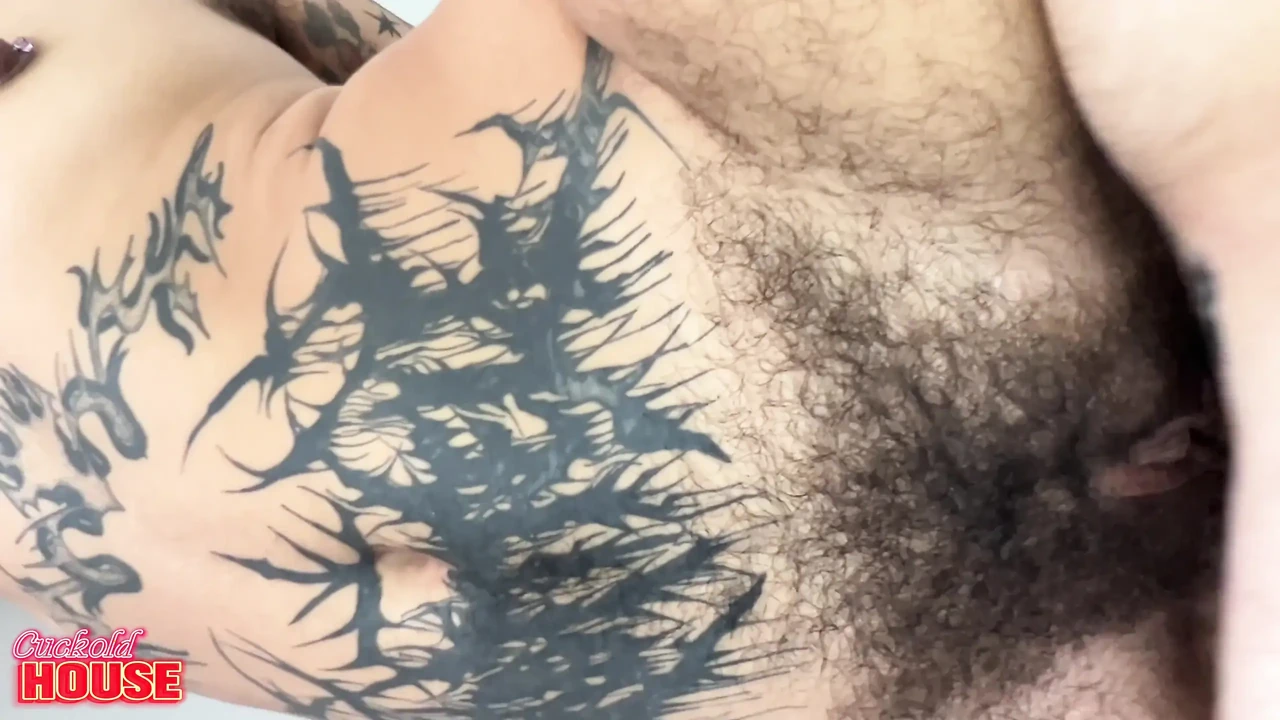 Gorgeous Brunette, Who Doesn't Shave at All, in a Hot Fuck with Anal