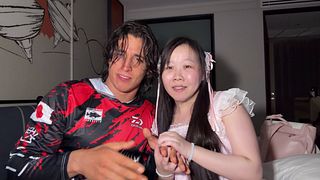 Chinese Famous Singer Got CREAMPIED
