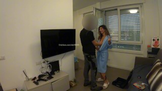 I GOT FUCKED BY THE TECHNICIAN! "He had to mount the TV; In the end he mounted me"