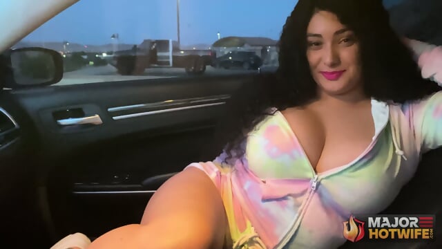 Curvy Barbi - Jogging Hotwife Car Ride (2025.05.09) - Curvy Barbii