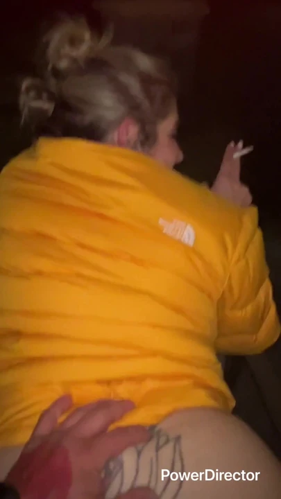 MILF smoking and getting fucked outside | Clip 2