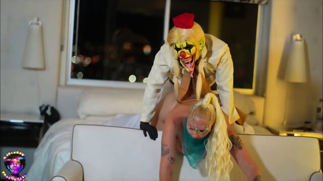 Big Ass MILF Fucked By Ghibi The Clown - Alexis Andrews
