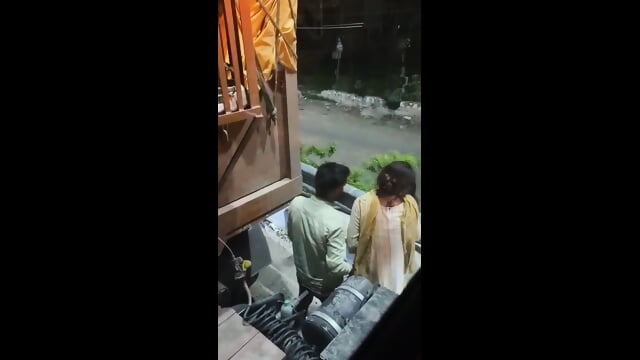 Hidden MMS! Truck Driver Viral Roadside Romance & Sex Caught By Stranger
