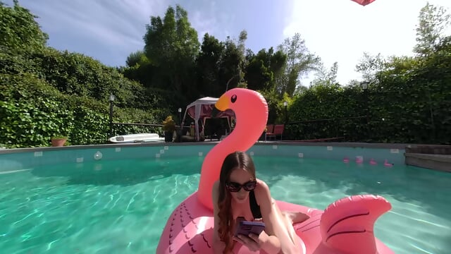 Selfie On Pool Ⓓⓞⓝⓣ ⓣⓐⓖ 🄹 🄹 🄰 🄽 🅂 🄾 🄽