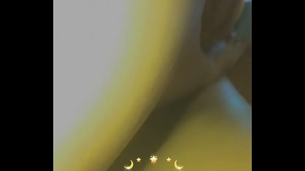 Izzy feet