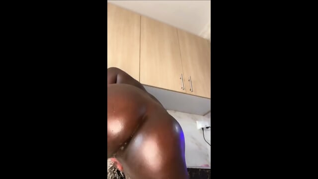 Kenyan Girl Playing With Pussy - Kenyan Queen