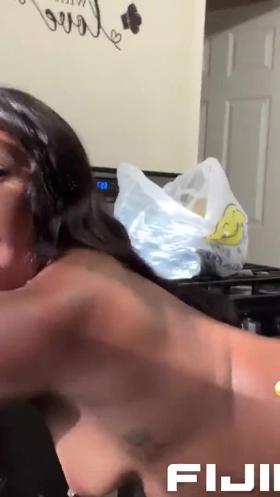 Stranger fuck hot married black girl in the ass from the beauty store like a cheap slut | Clip 1