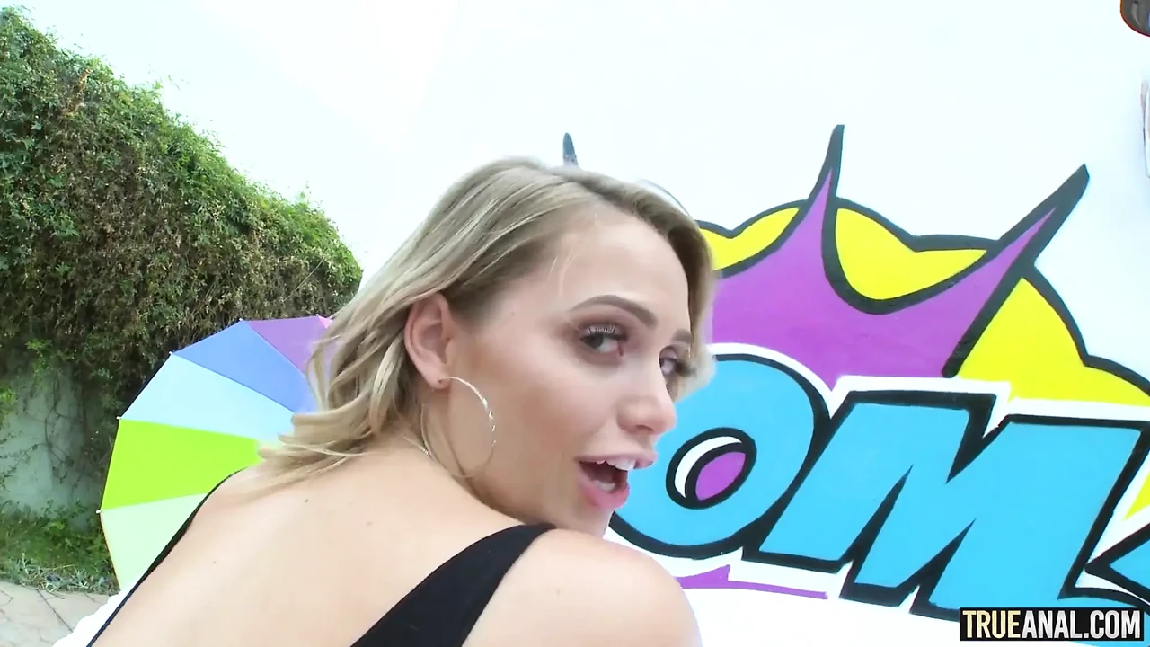 True Anal - Mia Malkova's Juicy Bubble Butt Get Split Wide Open