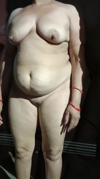 Dehati bhabhi ke big boobs and big ass
