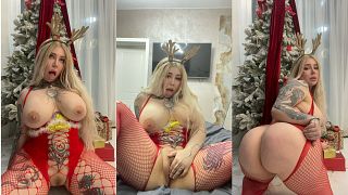 New Year's Hot Blonde Fucks a Big Cock