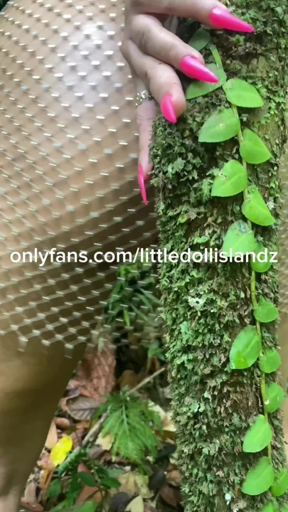 I do my slut during the holidays and I like it
