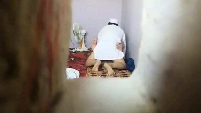 Afghan Mullah S Sex With A MILF