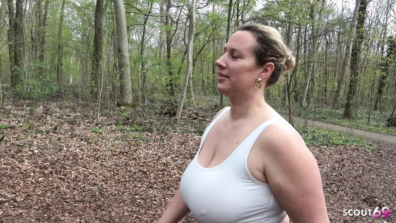 Boy Seduce German Curvy BBW Mature Kathy Deep to Suck His Dick at Public Place